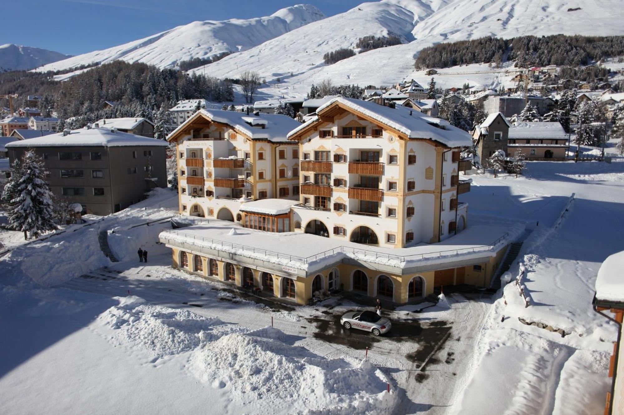 Ferienwohnungen Hotel Allegra Zuoz Exterior foto